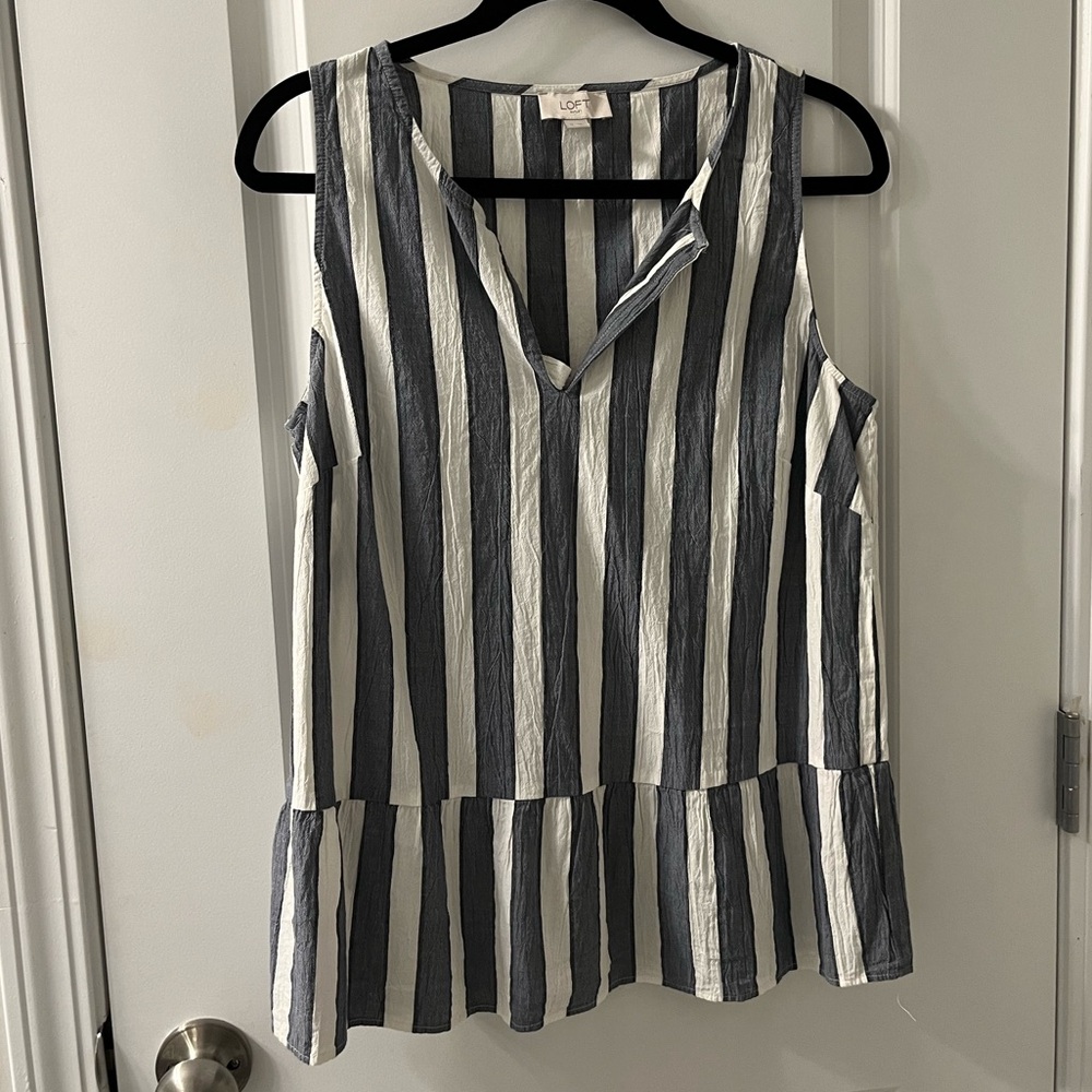 Like New Linen Loft Top